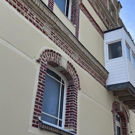 Appartement En Front De Mer A Villers-Sur-Mer Face Au Casino, 2P Tout Equipe Avec Parking Privatif - Fr-1-712-14 Extérieur photo